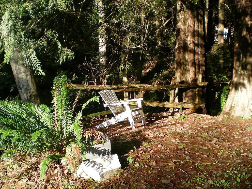 Davis Brook Retreat Bed & Breakfast Sechelt Canada